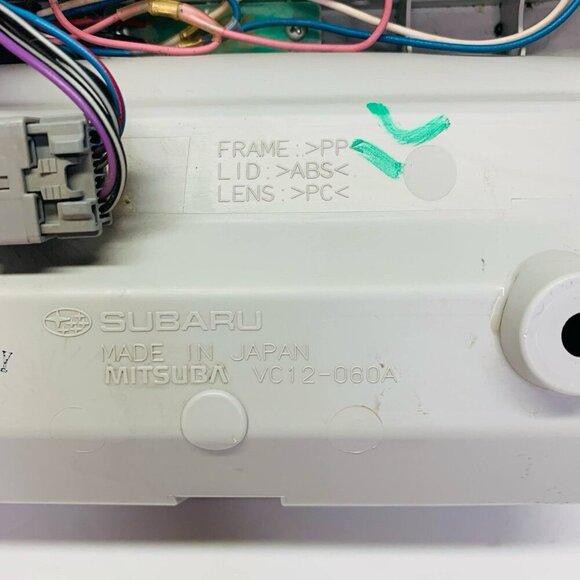 2009-2013 Subaru Forester Overhead Dome Interior Map Light GRAY OEM - Picture 7 of 10